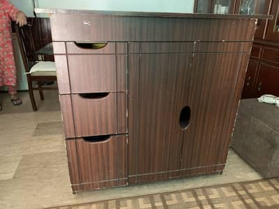 ALMARI with Drawers and secret portion