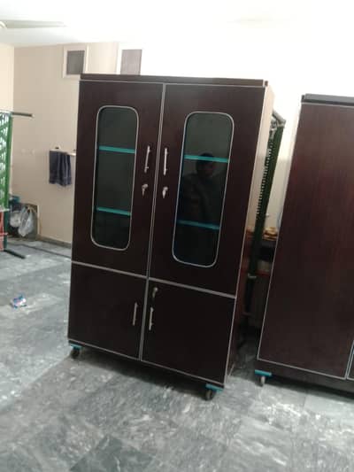 almari or showcase for sale good condition