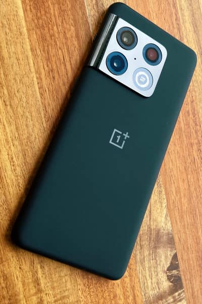 One Plus 10 Pro in good condition