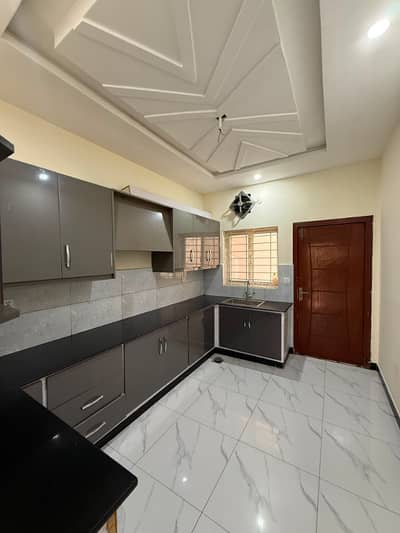8 Marla Full House available for rent in G-16 with Water Bore