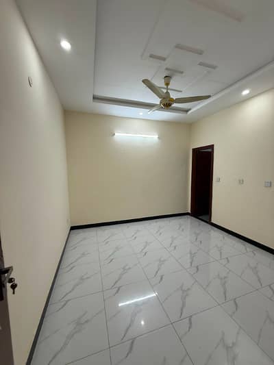 8 Marla Full House Available For Rent In G-16 With Water Bore