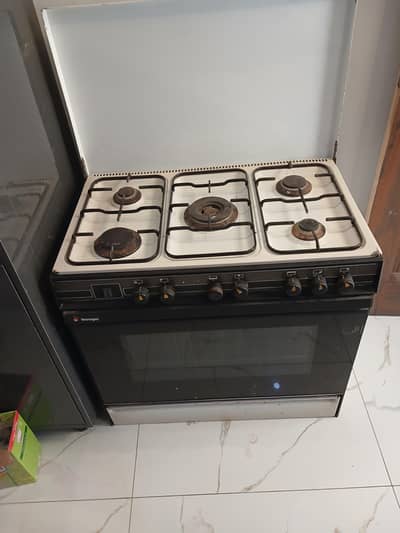 Gas Cooking Range 5 burner IMPORTED