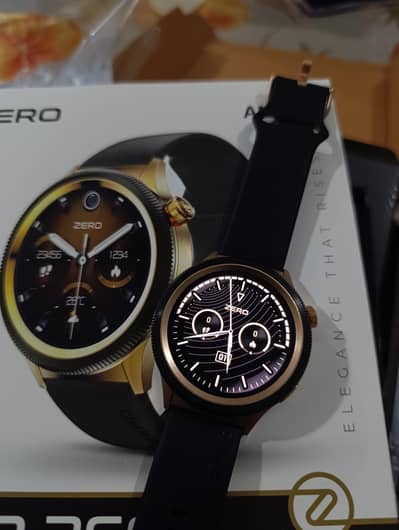 new Zero lunar watch Golden/black dial