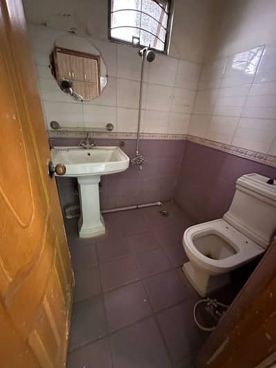 2.5 Marla Dubble Unit Full House For Rent ( Near Decent School)