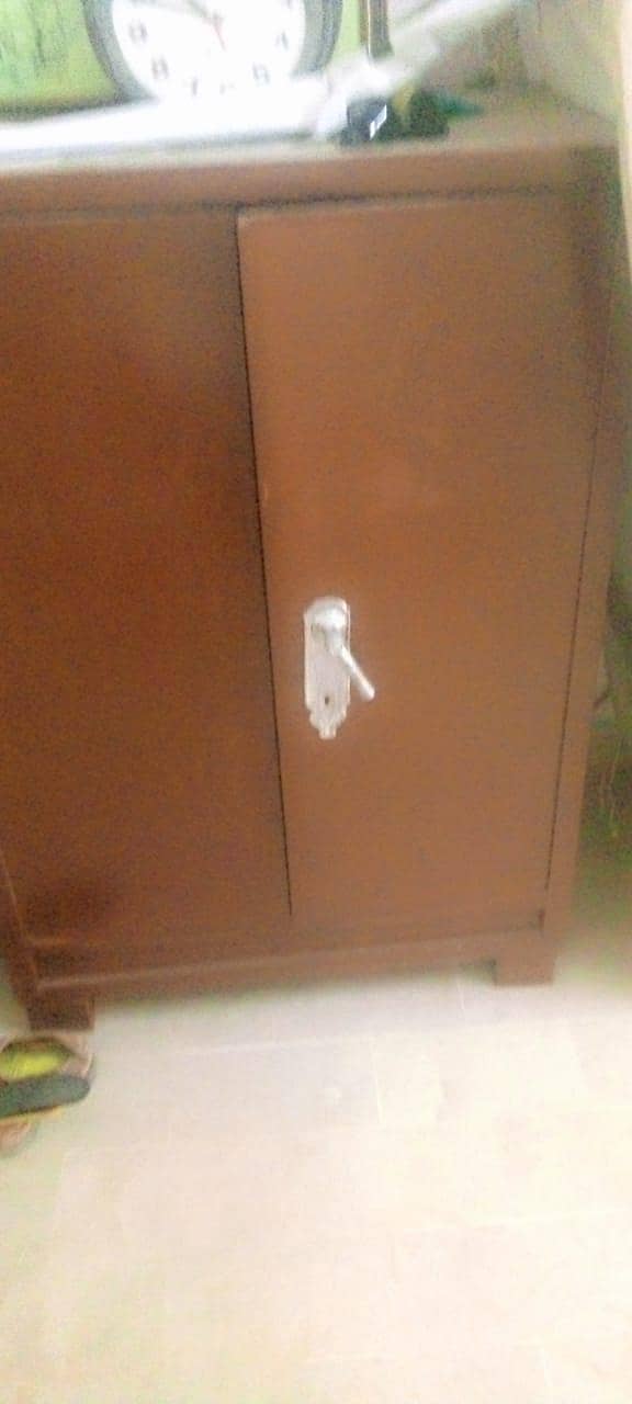 Office Wardrobe 0