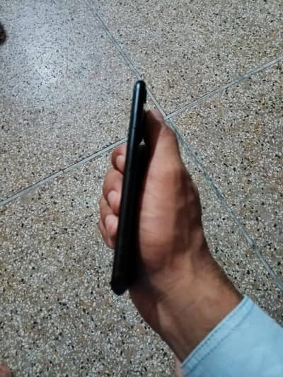 Apple iPhone SE 3