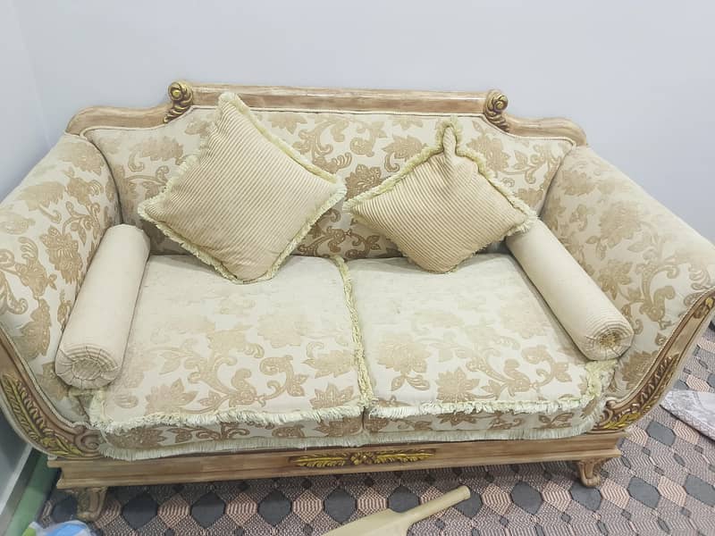 Good condition sofa set 1