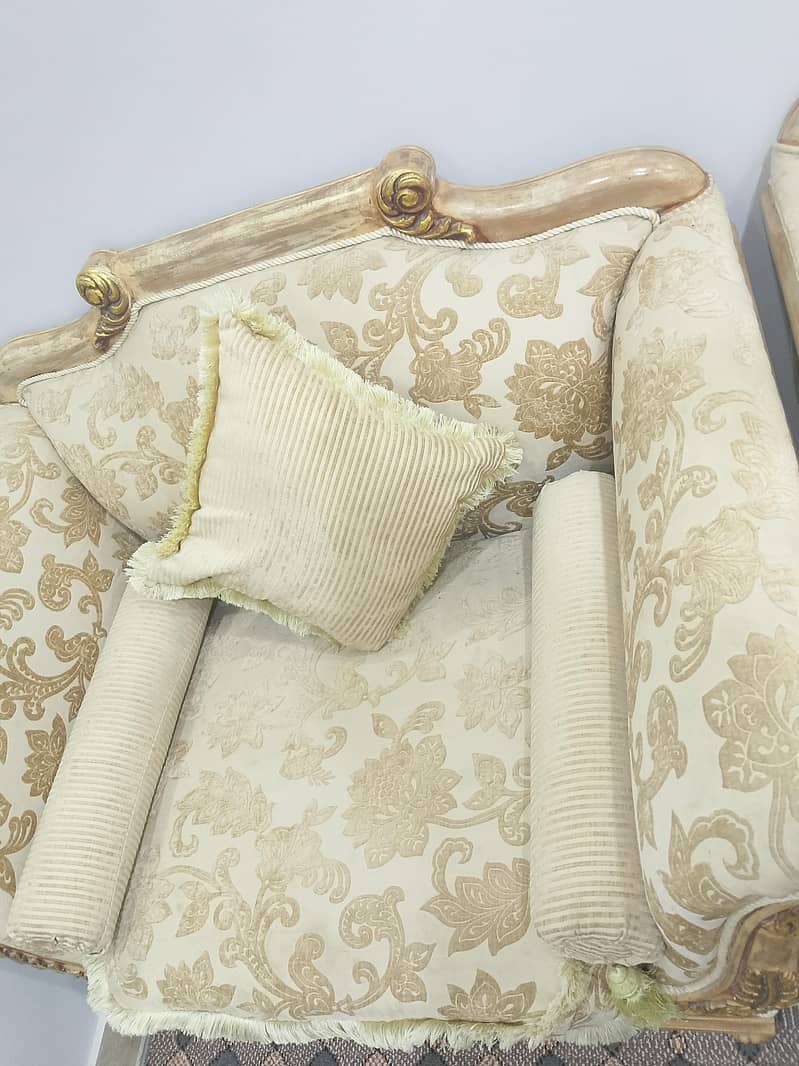 Good condition sofa set 5