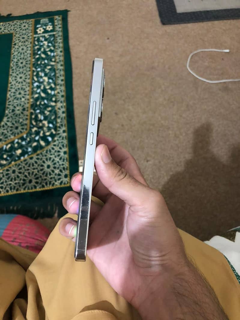 Infinix note 40 4