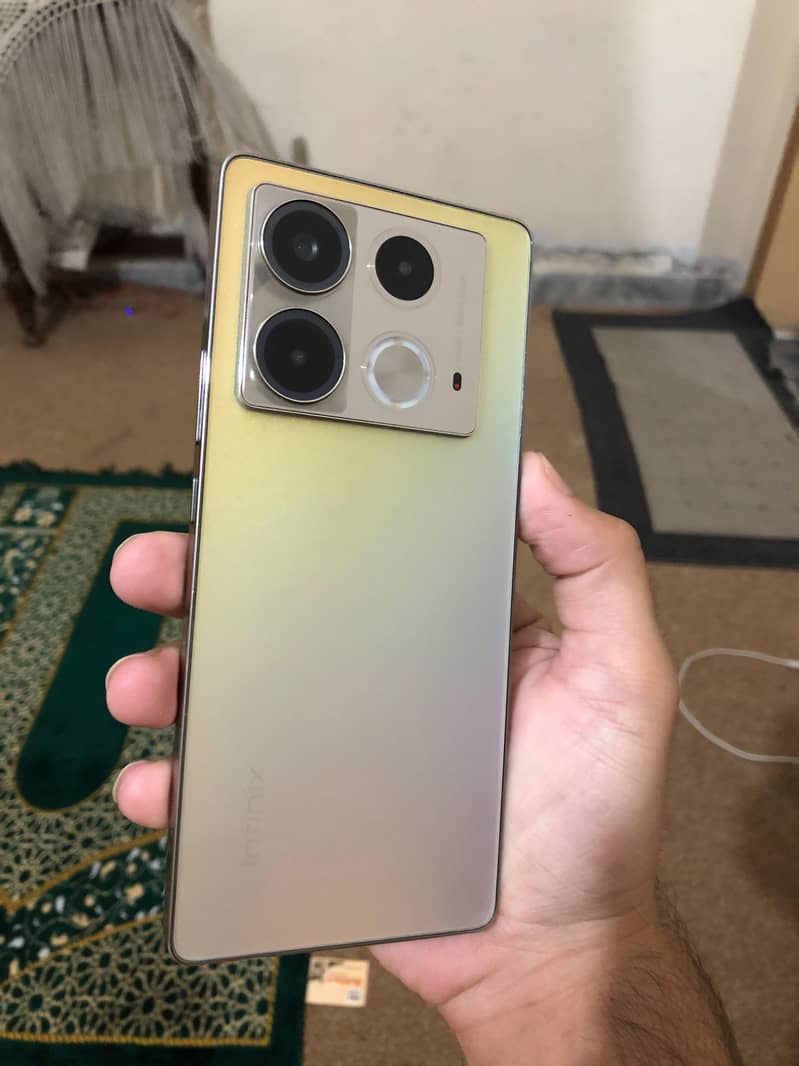 Infinix note 40 8