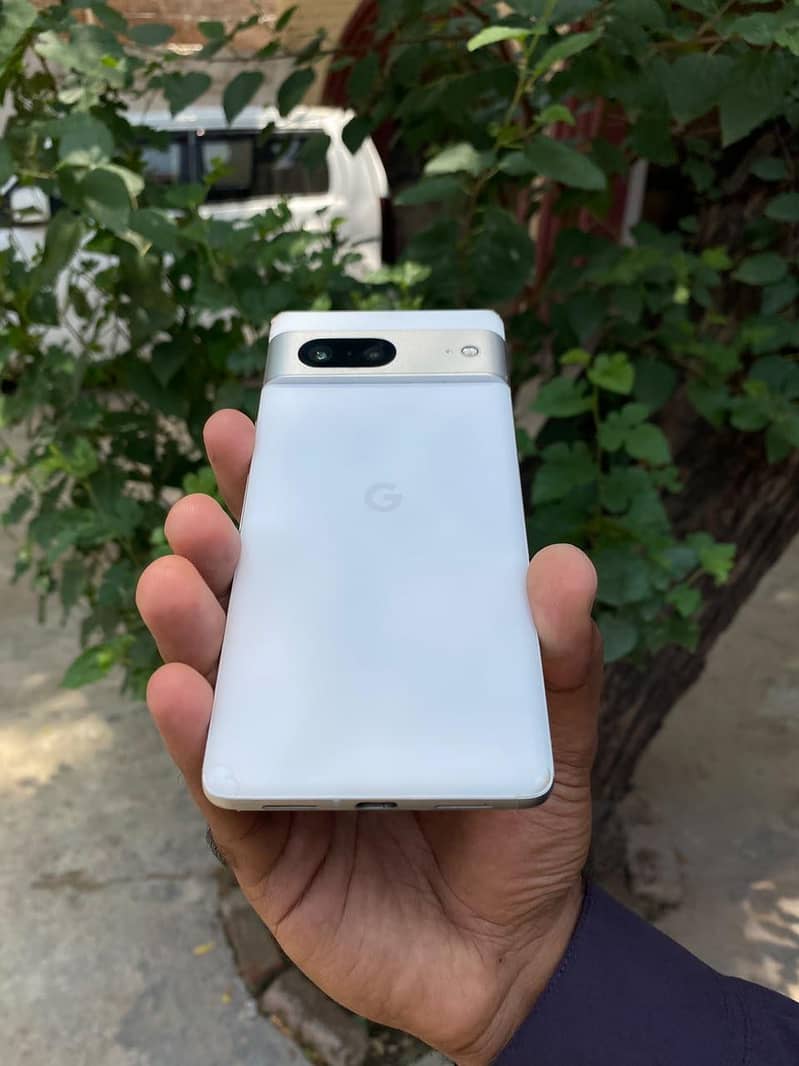Google Pixel 7 3