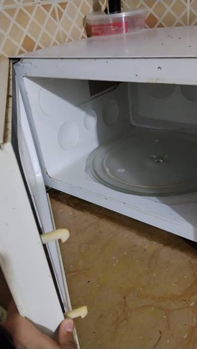 Dawlance Oven For Sale – Excellent Condition