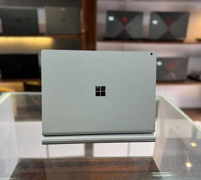 microsoft surface book 2 |i7-8th gen| |8gb DDR4| 2 gb dedicated GPU