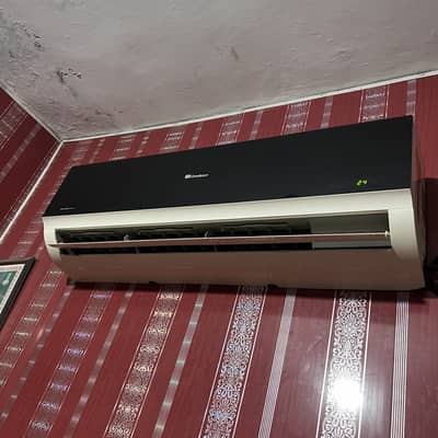 Dawlance 2 Ton EnerCon Inverter AC Black