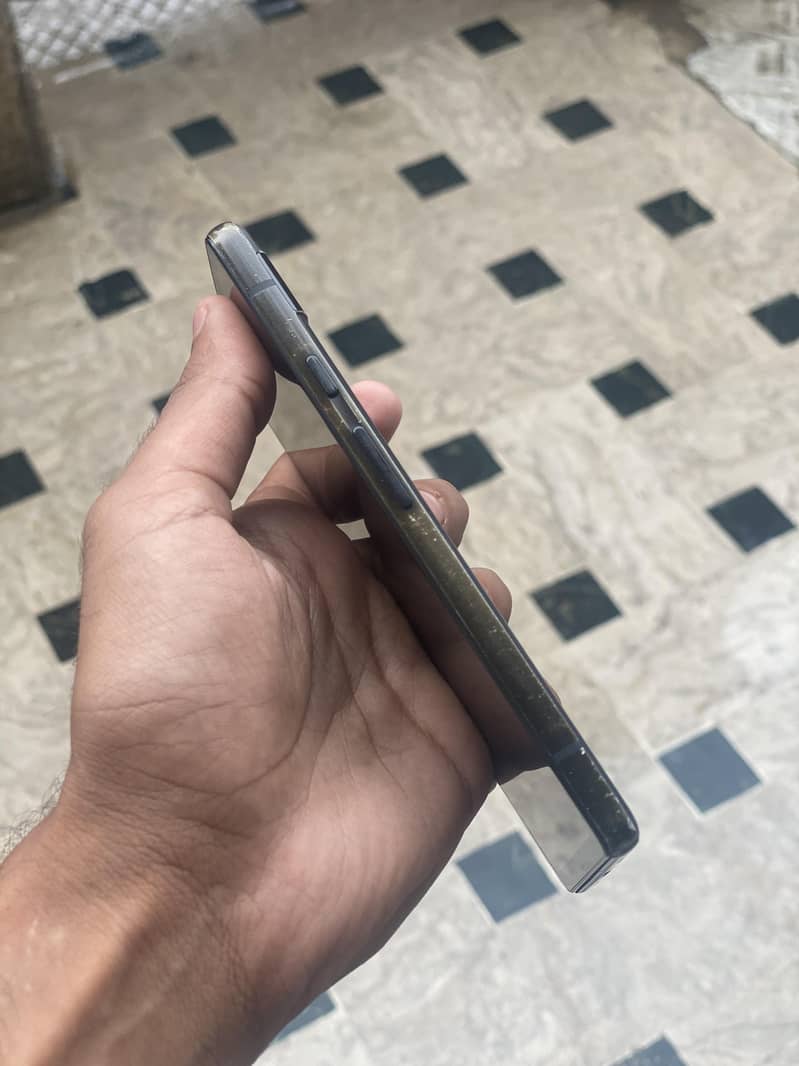 Google Pixel 6a 5