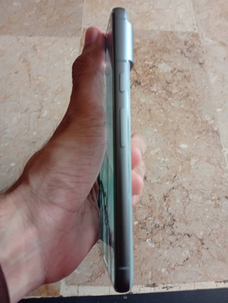 Google Pixel 8 2