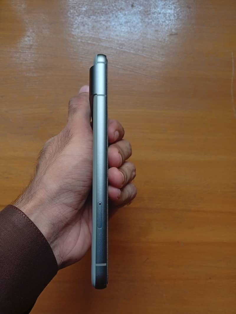 Google Pixel 8 3