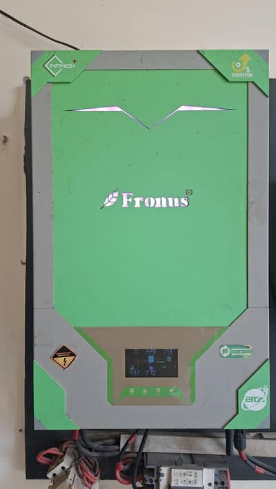 Fronus Inverter 4.2 kw 5000 PV