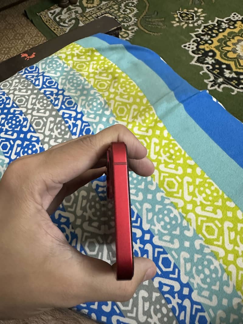 Apple iPhone 13 3