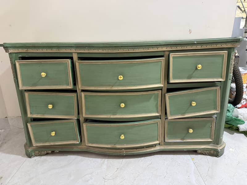 Console table 0