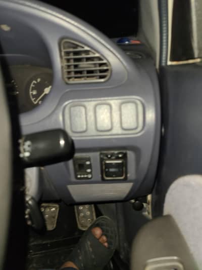 Daihatsu Cuore 2011