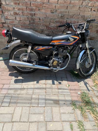 black 125