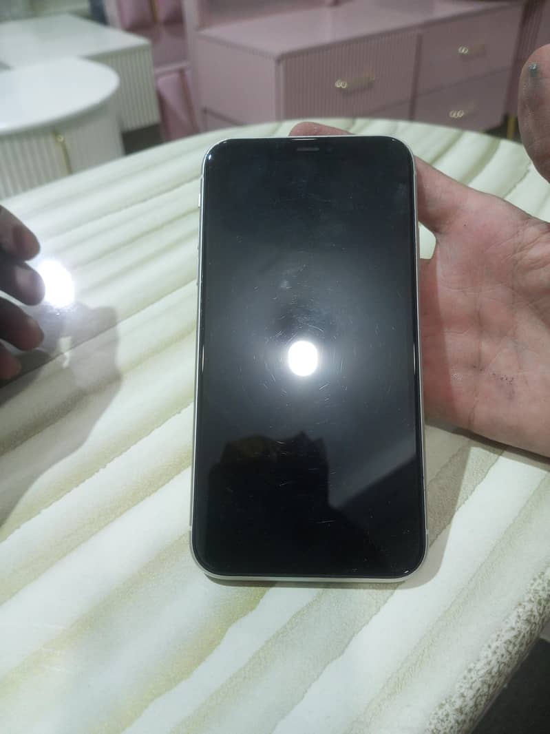Apple iPhone 11 1