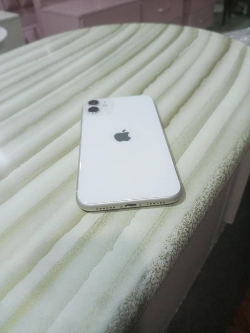 Apple iPhone 11 2