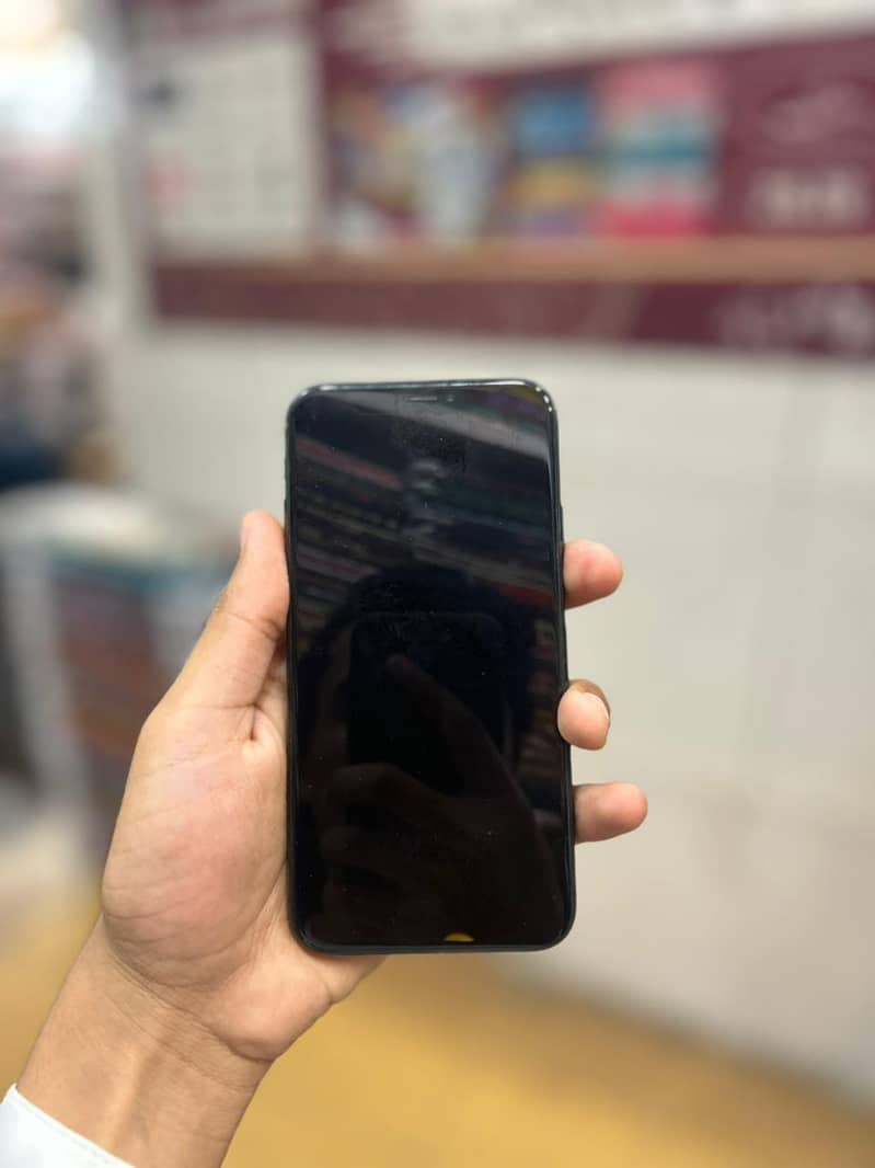 Apple iPhone X 1
