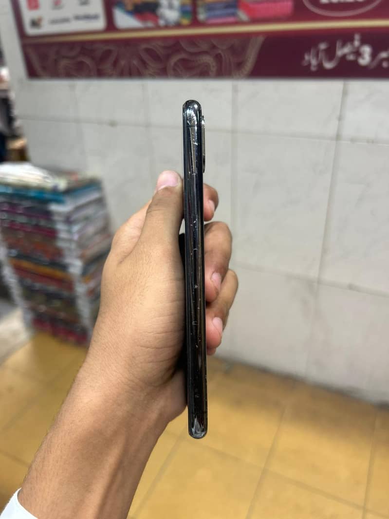 Apple iPhone X 2
