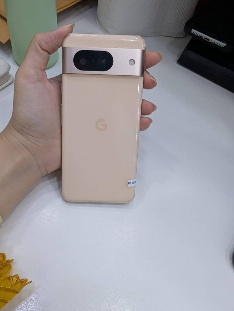 Google Pixel 8 3
