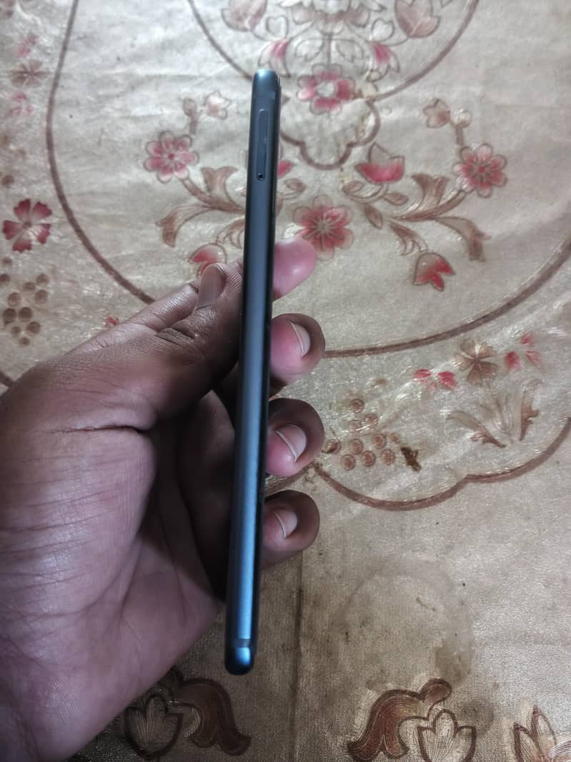 Huawei Nova 2 Plus 3