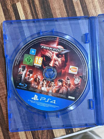 taken 7 PlayStation 4 cd  slightly used
