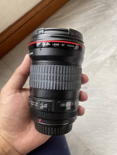 Canon EF 135mm f/2L USM Lens – Perfect Condition (used)
