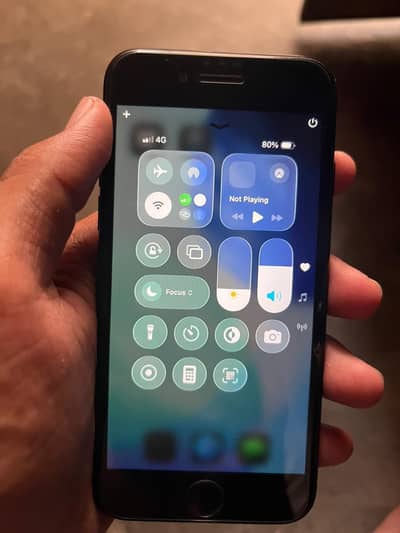Apple iPhone se2020 watepeck 85 health mdm best for game and cemara