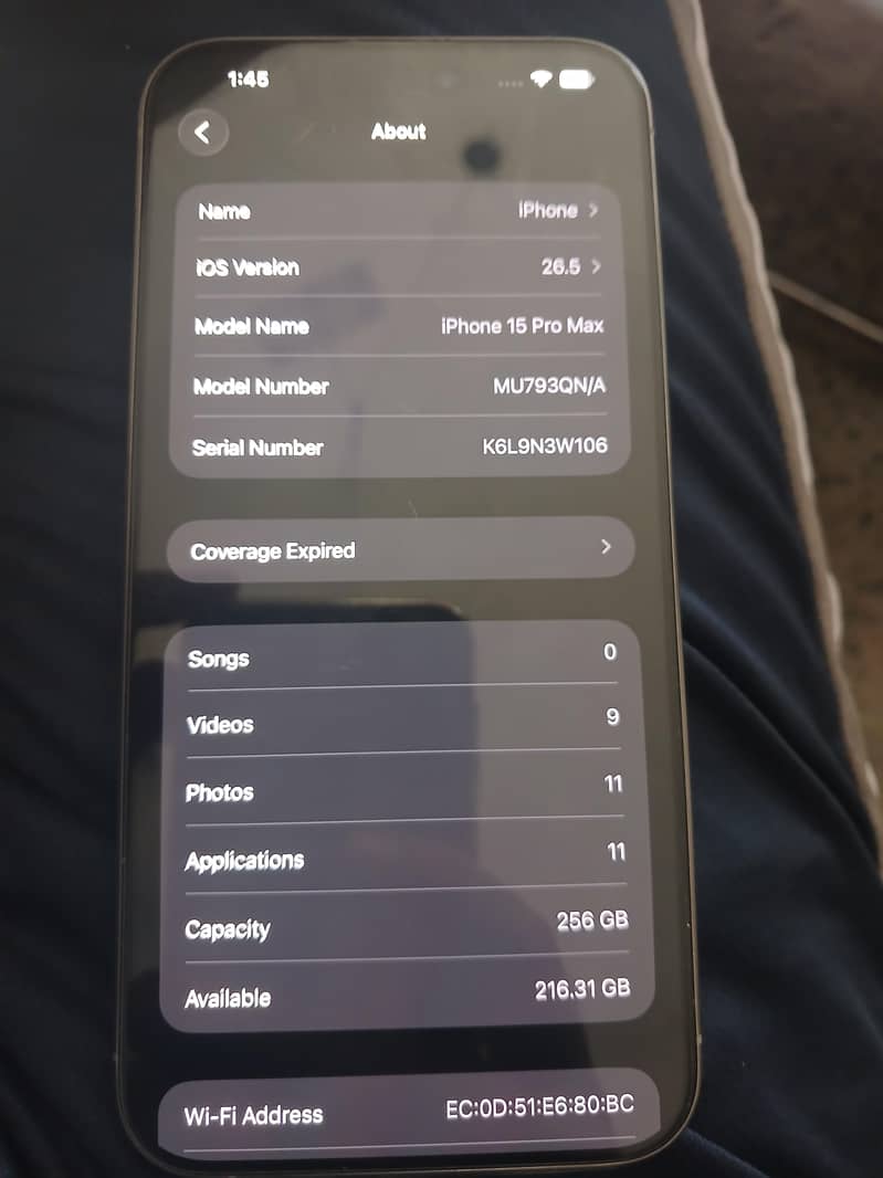 Apple iPhone 15 Pro Max 4