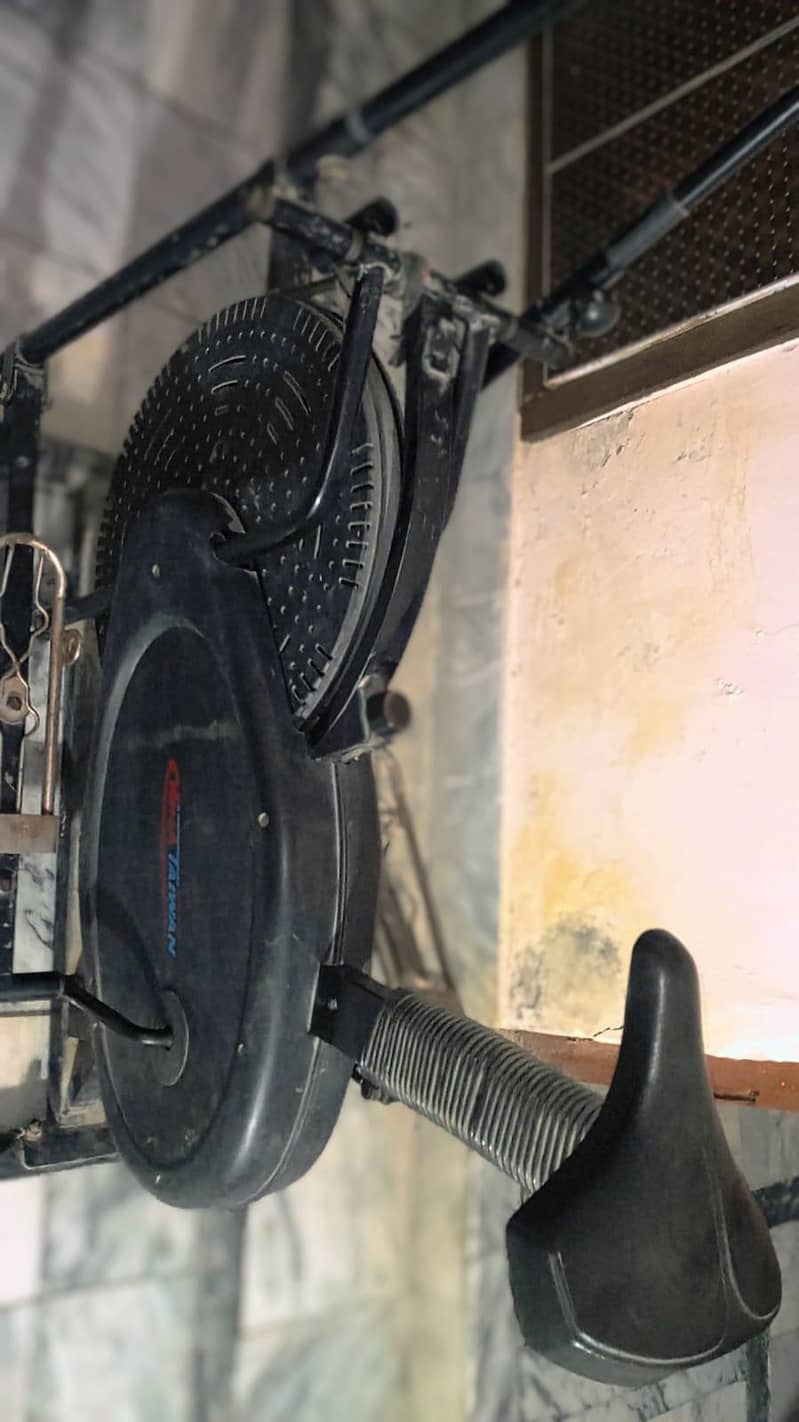Exercise machine 0