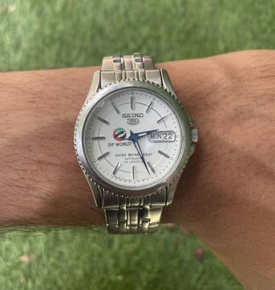 Seiko 5 23 jewel automatic Rare DP world corporate