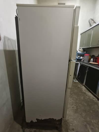 PEL Crystal Medium Size Fridge Model 20145JF – Excellent Cooling
