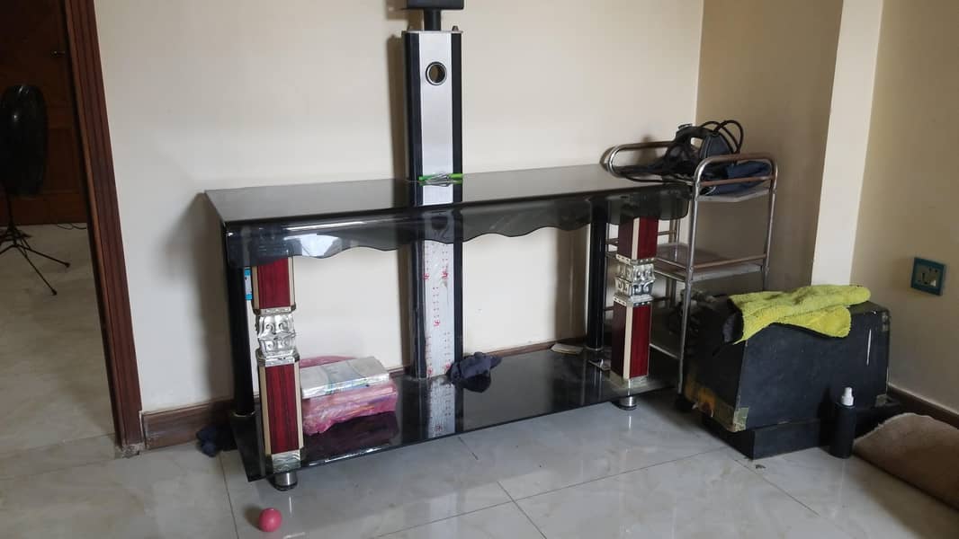 TV table 4