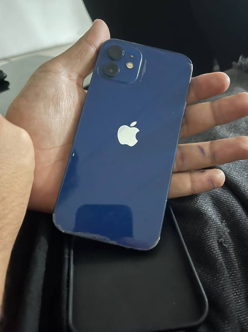 Apple iPhone 12 1