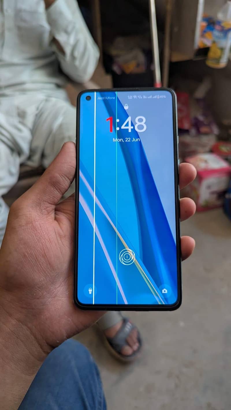 One Plus 9R 1