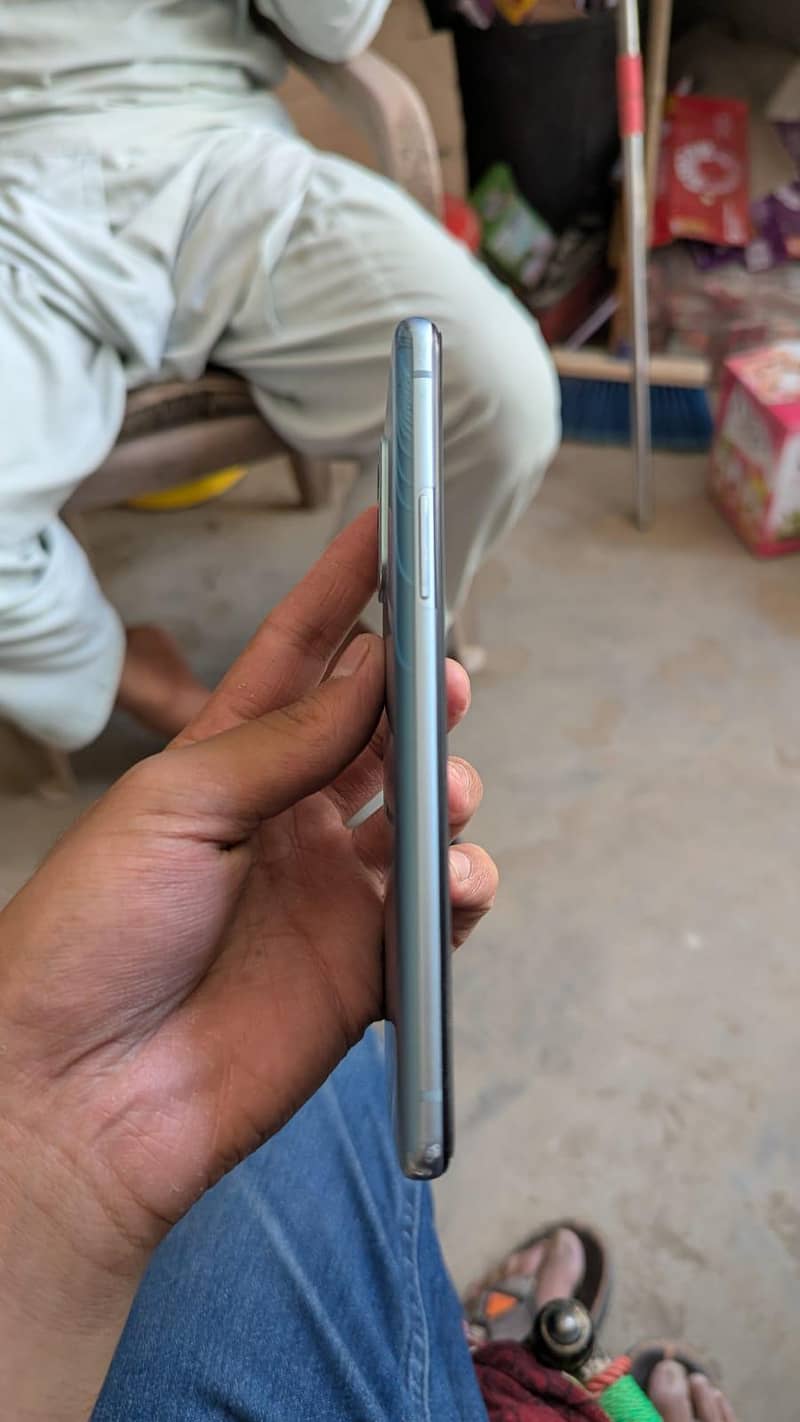 One Plus 9R 2