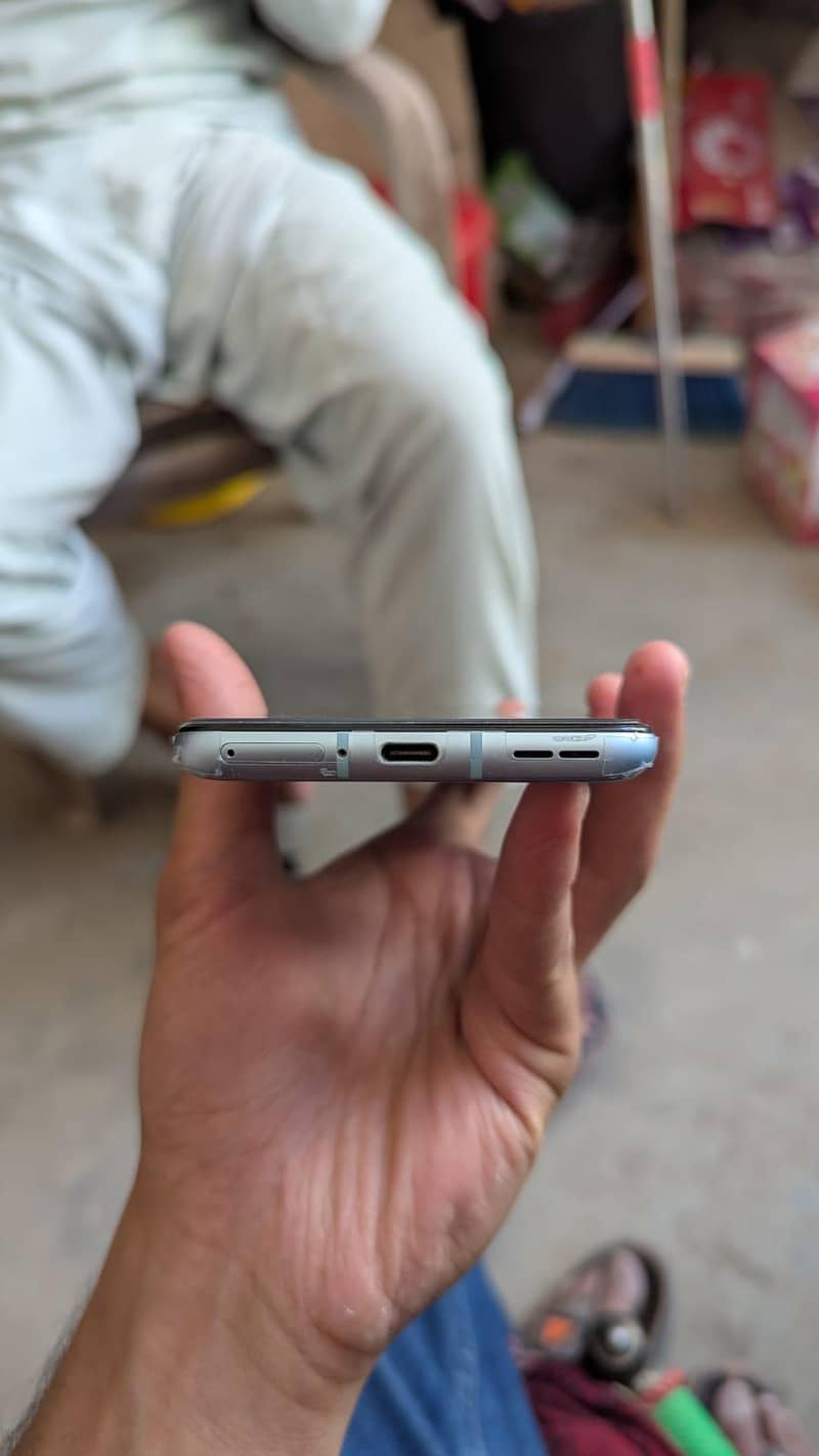 One Plus 9R 3