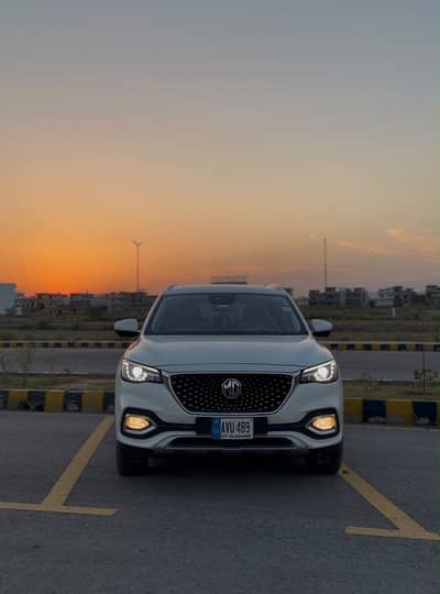 MG HS 2021