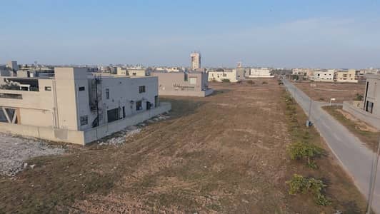 Prime 1 Kanal 50 Ft Road Near To Park Plot For Sale DHA Phase 8 IVY Green Z2