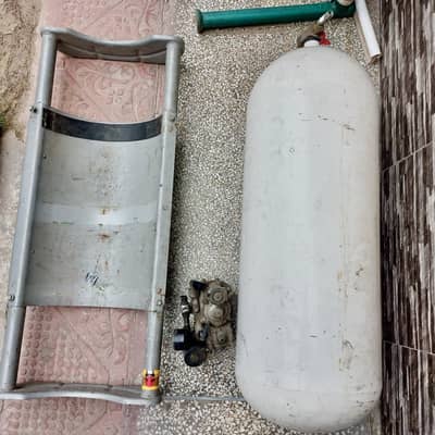 CNG Cylinder with Kit