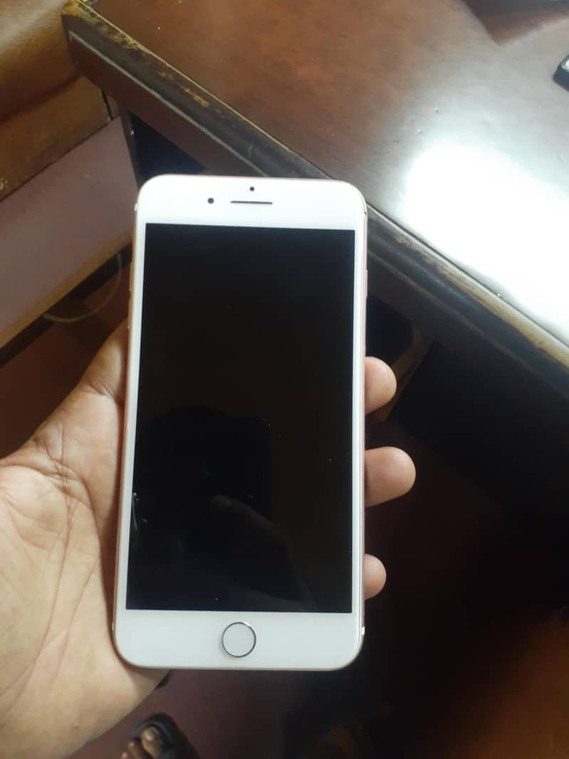 Apple iPhone 7 Plus 2