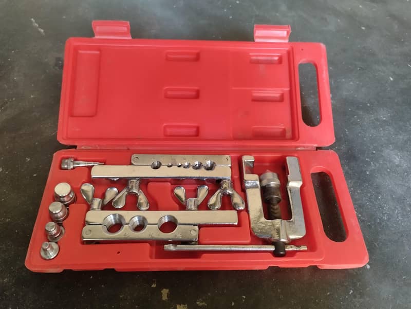 Flaring Tool 1