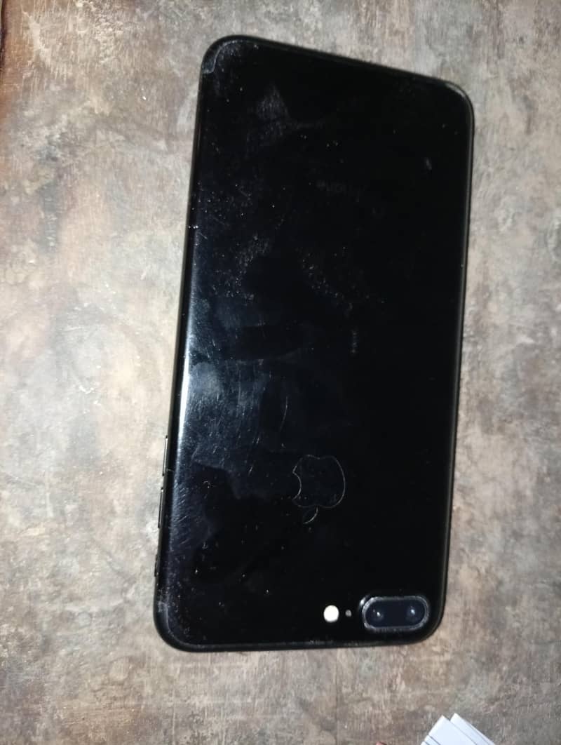 Apple iPhone 7 Plus 1